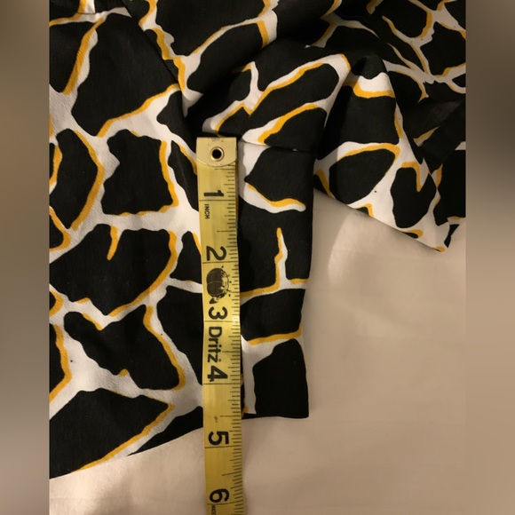 Worthington giraffe print dressy shorts size 4 - Picture 11 of 11